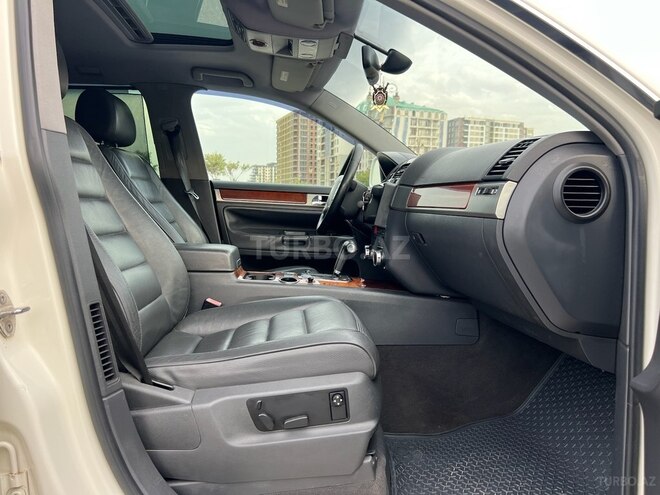 Volkswagen Touareg 2005, 232,903 km - 3.2 л - Bakı
