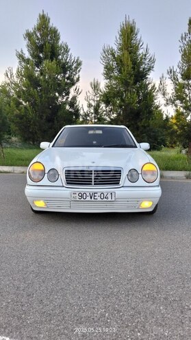 Mercedes E 320 1999, 42,809 km - 3.2 l - Göygöl