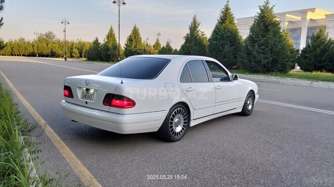 Mercedes E 320 1999, 42,809 km - 3.2 l - Göygöl