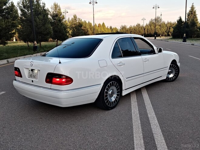 Mercedes E 320 1999, 42,809 km - 3.2 l - Göygöl
