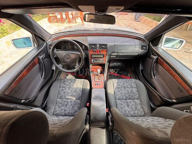 Mercedes C 200 1997, 301,599 km - 2.0 l - Bakı