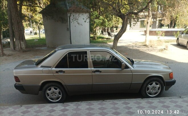 Mercedes 190 1992, 327,019 km - 2.3 l - Sumqayıt