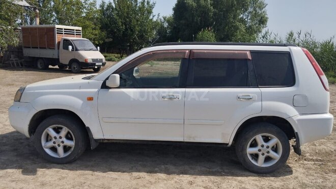 Nissan X-Trail 2001, 282,954 km - 2.0 л - Ağcabədi