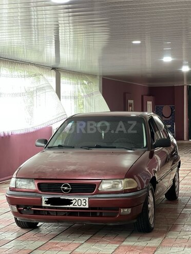Opel Astra 1997, 321,458 km - 1.6 л - Quba