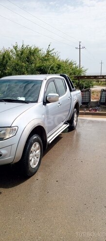 Mitsubishi L200 2011, 400,000 km - 2.5 l - Şabran