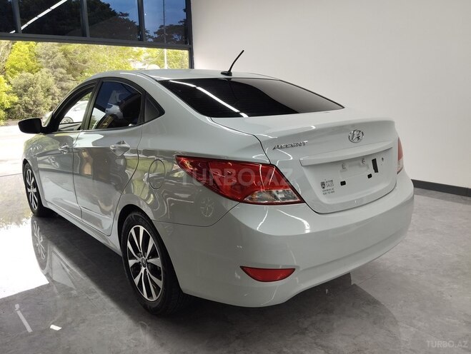 Hyundai Accent 2017, 107,000 km - 1.6 l - Bakı