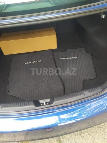 Hyundai Elantra 2015, 162,000 km - 1.8 l - Bakı