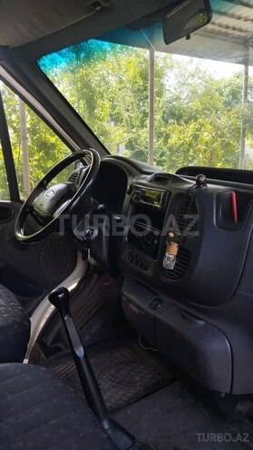 Ford Transit-7