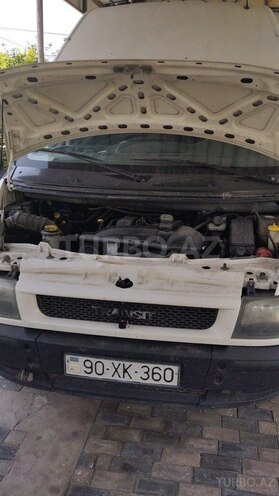 Ford Transit-8