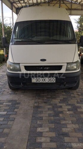 Ford Transit-10