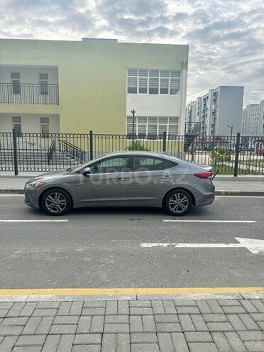 Hyundai Elantra 2018, 135,000 km - 2.0 l - Bakı