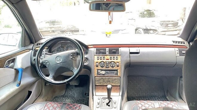 Mercedes E 220 d 1999, 420,850 km - 2.2 l - Bakı