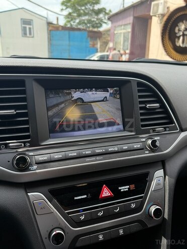 Hyundai Elantra 2017, 143,232 km - 2.0 l - Bakı
