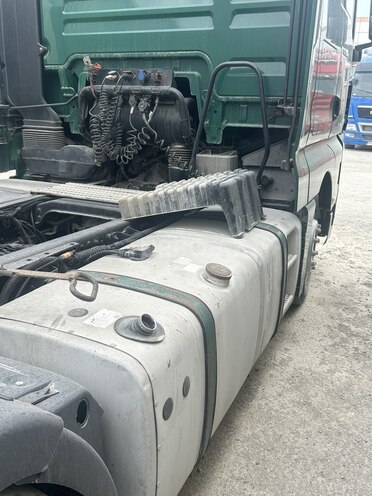 MAN TGA 18.440 2011, 1,020,000 km - 12.0 l - Sumqayıt