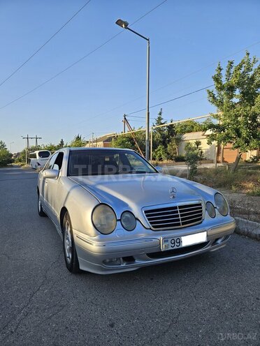 Mercedes E 200 2001, 393,614 km - 2.0 l - Bakı
