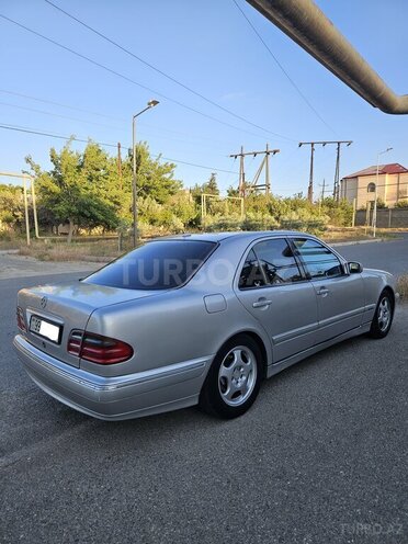 Mercedes E 200 2001, 393,614 km - 2.0 l - Bakı