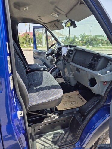 Ford Transit 2007, 280,000 km - 2.2 л - Quba