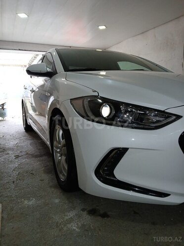 Hyundai Elantra 2017, 196,340 km - 1.4 л - Bakı