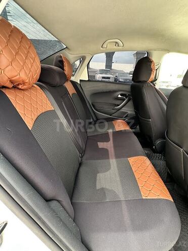 Volkswagen Polo 2013, 252,000 km - 1.6 l - Bakı