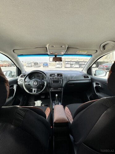 Volkswagen Polo 2013, 252,000 km - 1.6 l - Bakı