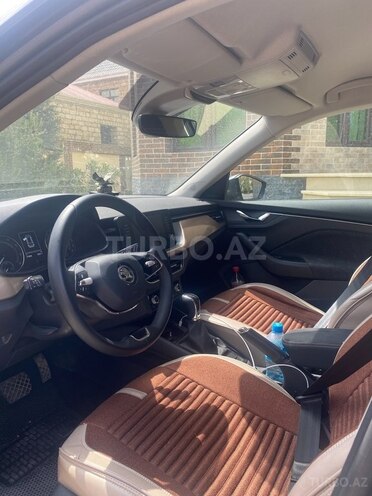 Skoda Kamiq 2023, 49,000 km - 1.6 л - Bakı