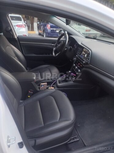 Hyundai Avante 2020, 105,000 km - 1.6 л - Bakı