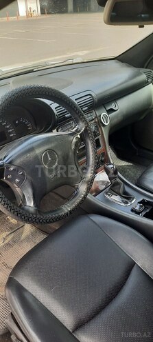 Mercedes C 240 2003, 210,000 km - 2.6 l - Bakı