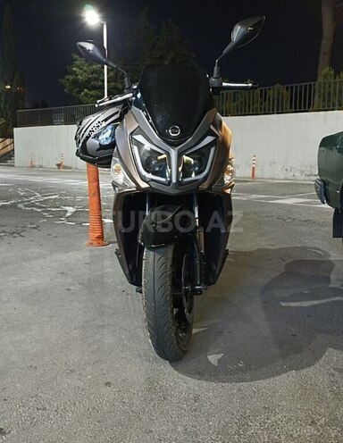 SYM X-PRO-8
