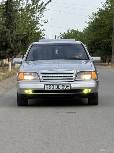 Mercedes C 220 1995, 425,586 km - 2.2 л - Biləsuvar
