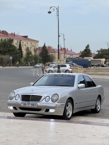 Mercedes E 240 2000, 298,326 km - 2.6 l - Bakı