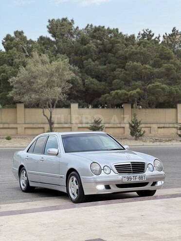 Mercedes E 240 2000, 298,326 km - 2.6 l - Bakı