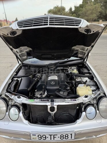 Mercedes E 240 2000, 298,326 km - 2.6 l - Bakı