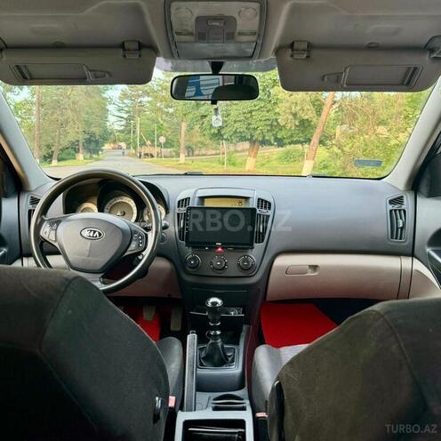 Kia Ceed 2006, 222,000 km - 1.4 l - Quba