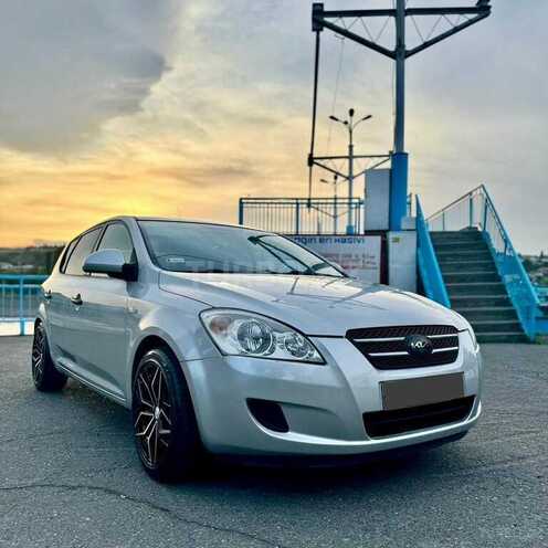 Kia Ceed 2006, 222,000 km - 1.4 l - Quba