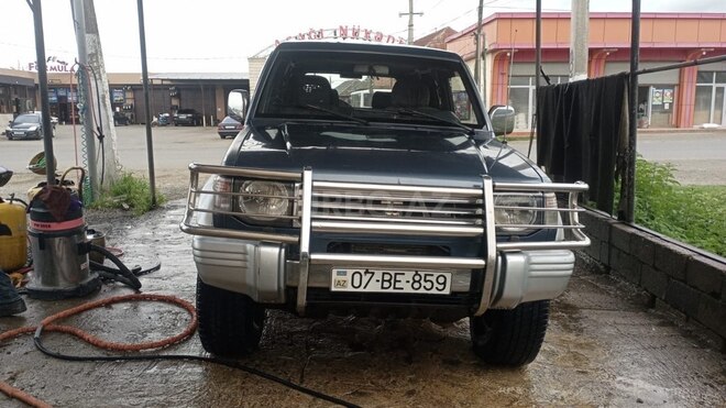 Mitsubishi Pajero 1992, 250,000 km - 2.5 l - Lənkəran