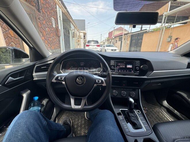 Volkswagen Jetta-7