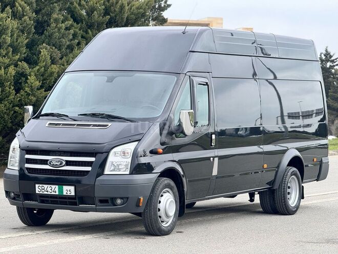 Ford Transit-1