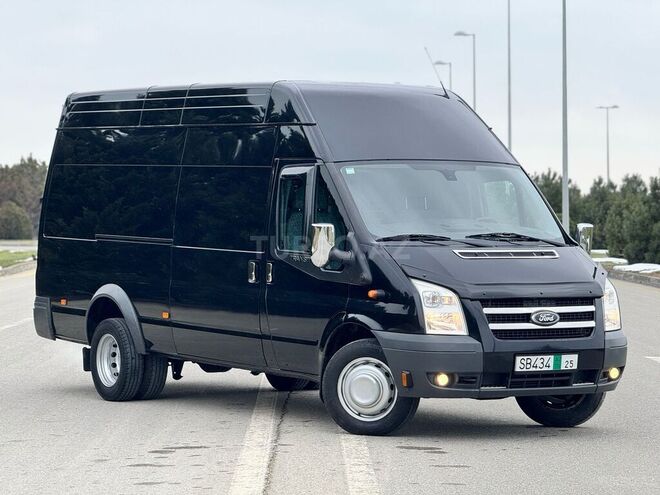 Ford Transit-4