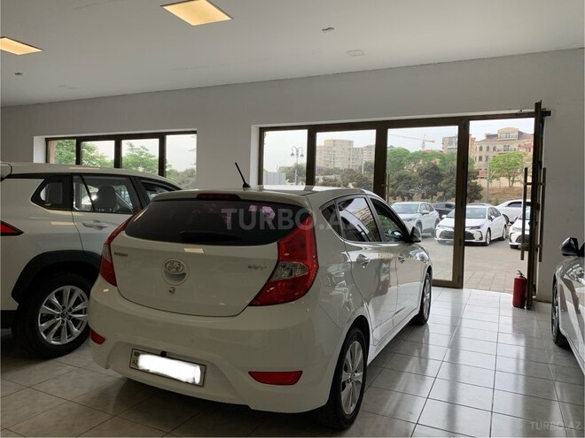 Hyundai Accent 2015, 129,500 km - 1.4 l - Bakı
