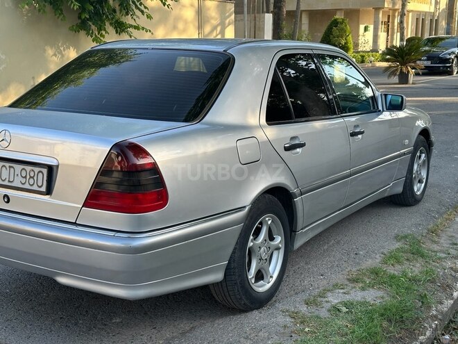 Mercedes C 200 1999, 260,000 km - 2.0 л - Beyləqan