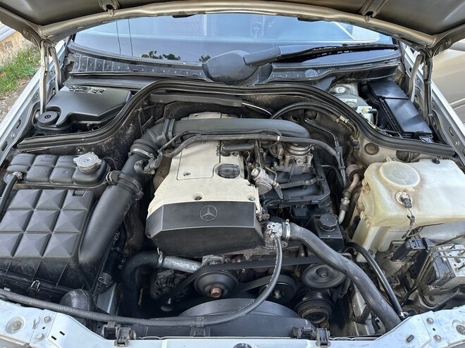 Mercedes C 200 1999, 260,000 km - 2.0 л - Beyləqan