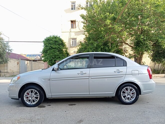 Hyundai Accent 2007, 260,000 km - 1.5 l - Salyan