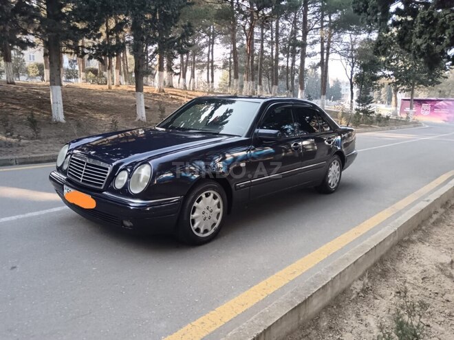 Mercedes E 240 1997, 318,000 km - 2.4 l - Sumqayıt