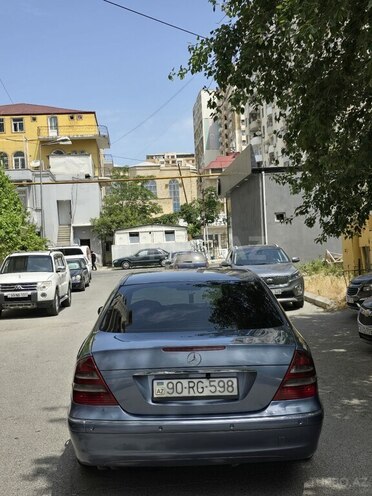 Mercedes E 220 d 2003, 480,000 km - 2.2 l - Bakı