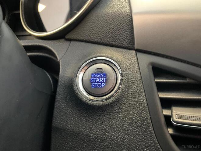 Hyundai Elantra-6