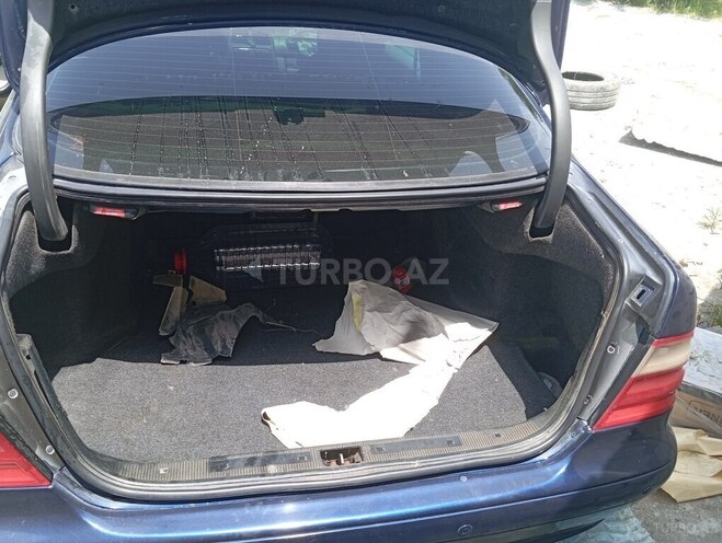 Mercedes CLK 200 1998, 555,000 km - 2.0 l - Salyan