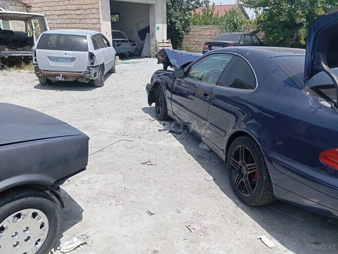 Mercedes CLK 200 1998, 555,000 km - 2.0 l - Salyan