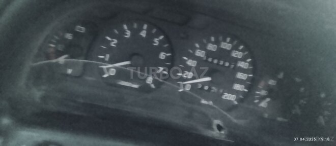 GAZ 3102 2000, 355,550 km - 2.5 l - Quba