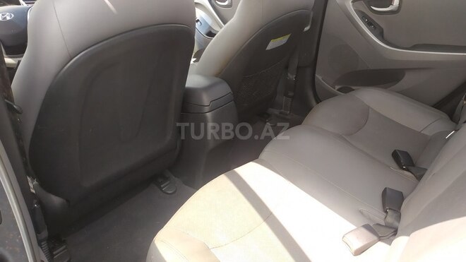 Hyundai Elantra 2015, 131,966 km - 1.8 l - Bakı