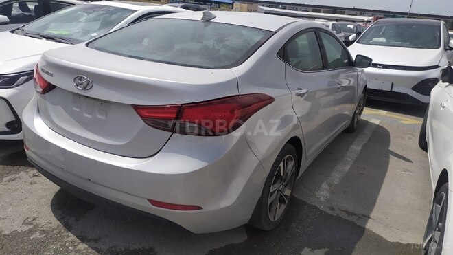 Hyundai Elantra 2015, 131,966 km - 1.8 l - Bakı
